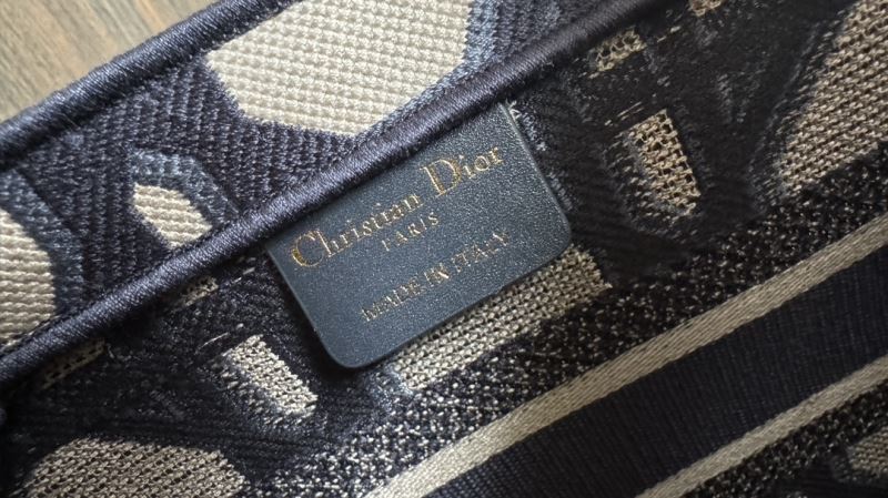 chr1st1an D10r shopping bags